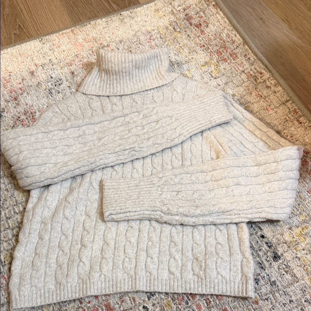 Jessica Simpson Cream Cable Knit Turtleneck Sweater